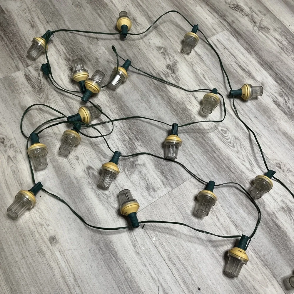 25 Pcs 120v Strobe C9 Christmas Lights Outdoor Waterproof Incandescent‎ White